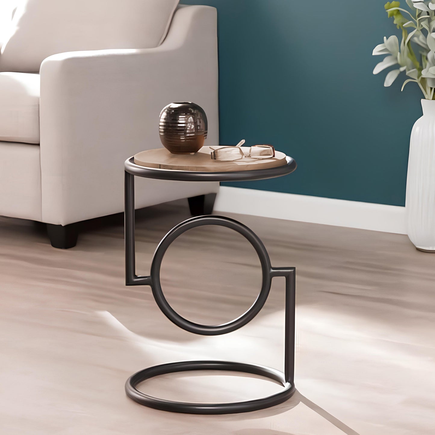 Loop Frame Accent Table by Matrix